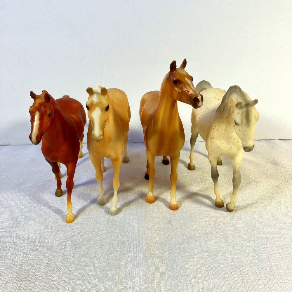 Set Of 4 Breyer Classic Horses, Keen & Amelia Models, RARE Grey Arabian